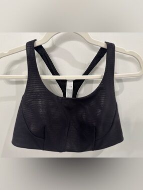 Lululemon NWT size 14 Black Textured Sports Bra